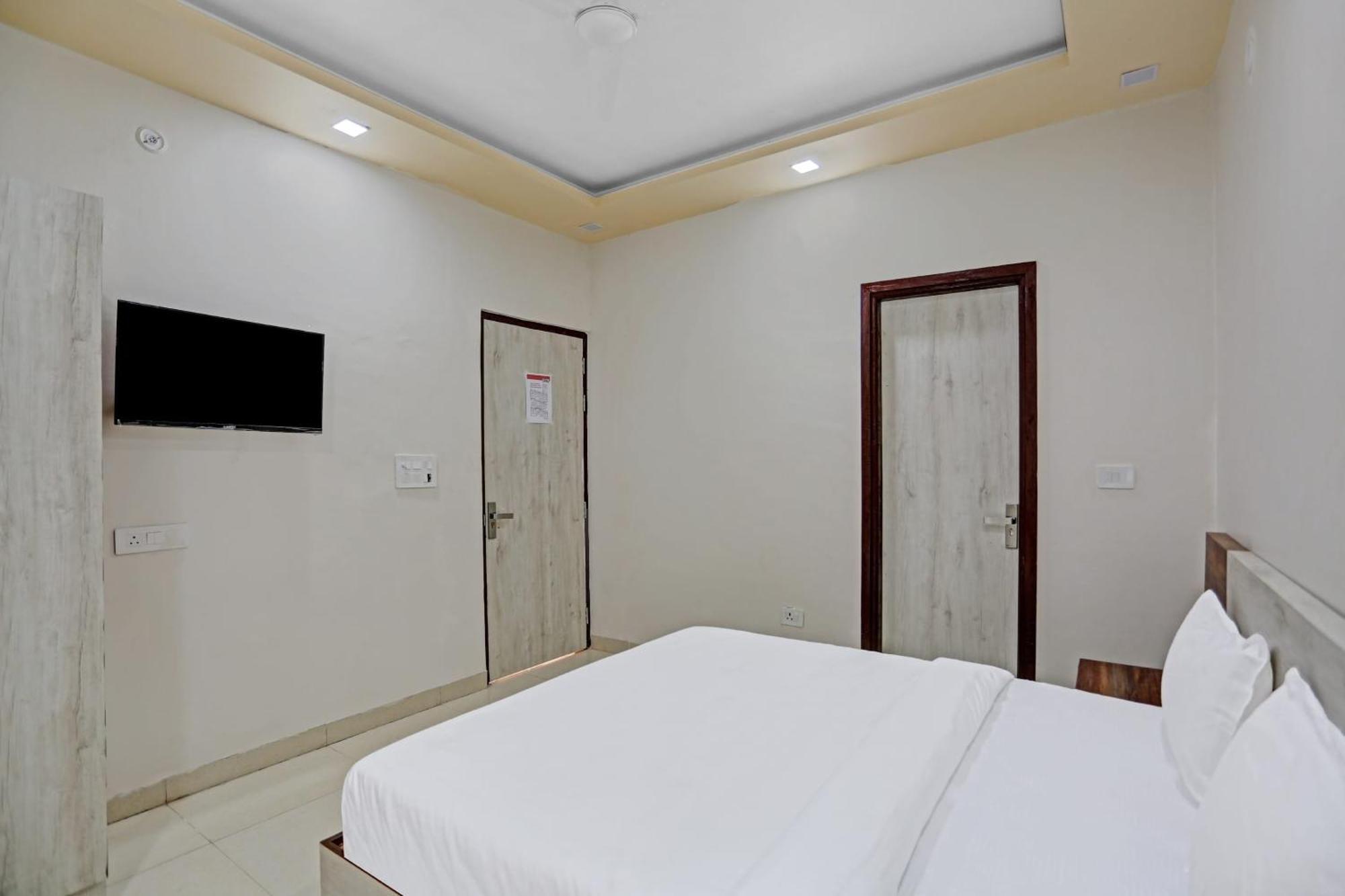 Hotel O Expo View Near Pvr Ansal Plaza Greater Noida Kültér fotó